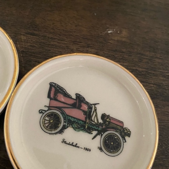 4 very collectible vintage HYALYN mini trinket dishes - Picture 8 of 9